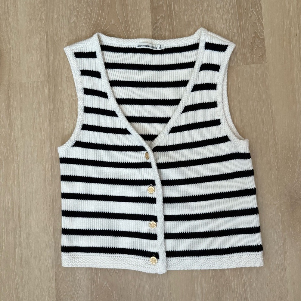 Abercrombie striped sweater vest